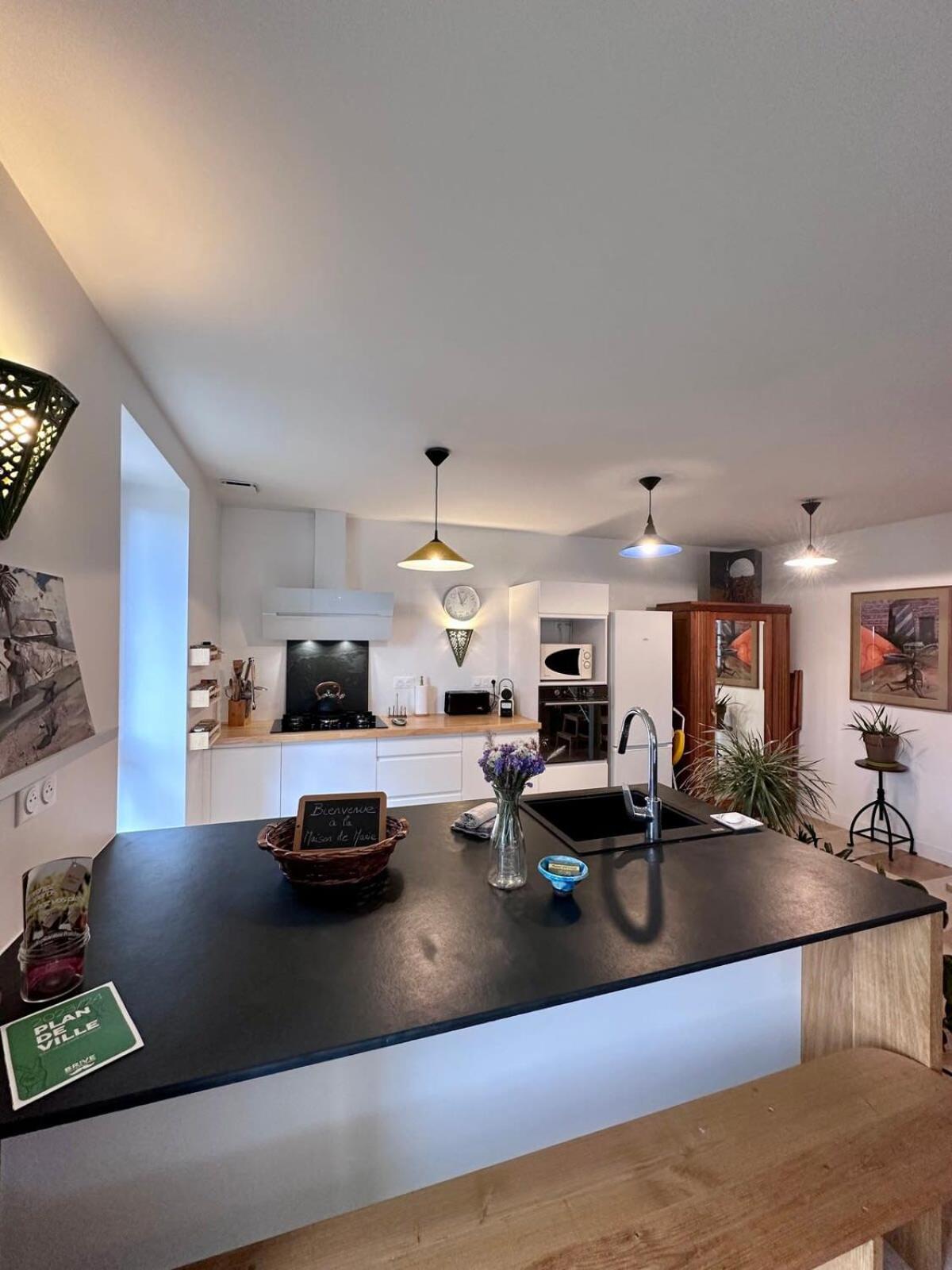 Maison De Marie - T2 Climterrasse - Meyssac Bourg ภายนอก รูปภาพ